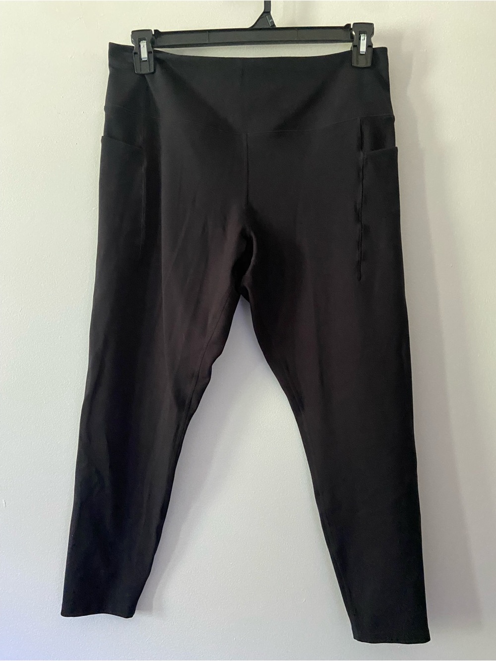 Danskin Leggings with Pockets for Tummy Control Solid High Waist Capris Cropped - Picture 2 of 7
